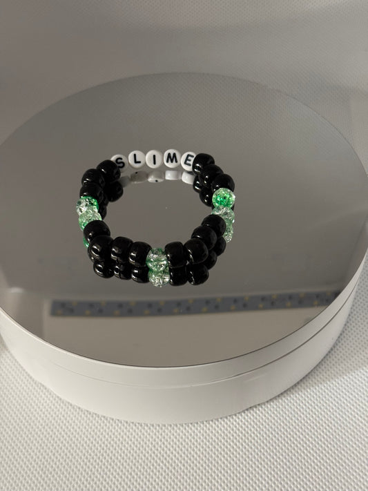 Halloween Beaded Bracelet – “SLIME” Word Design | Red Pineapple DIY Collection